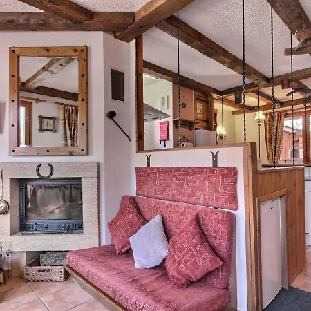 Pour 11 Personnes Au Pied Des Pistes A La Plagne, Avec Garage Et Balcons - Fr-1-455-202 Chalet *