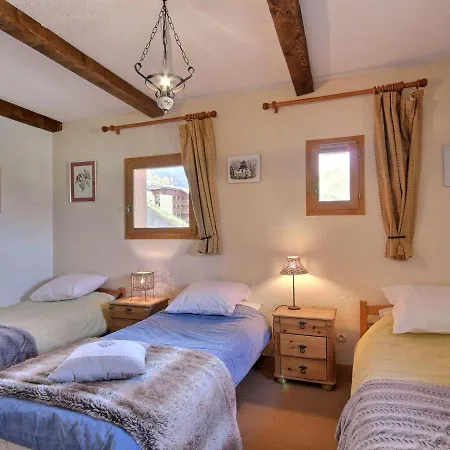 Chalet Pour 11 Personnes Au Pied Des Pistes A La Plagne, Avec Garage Et Balcons - Fr-1-455-202 *